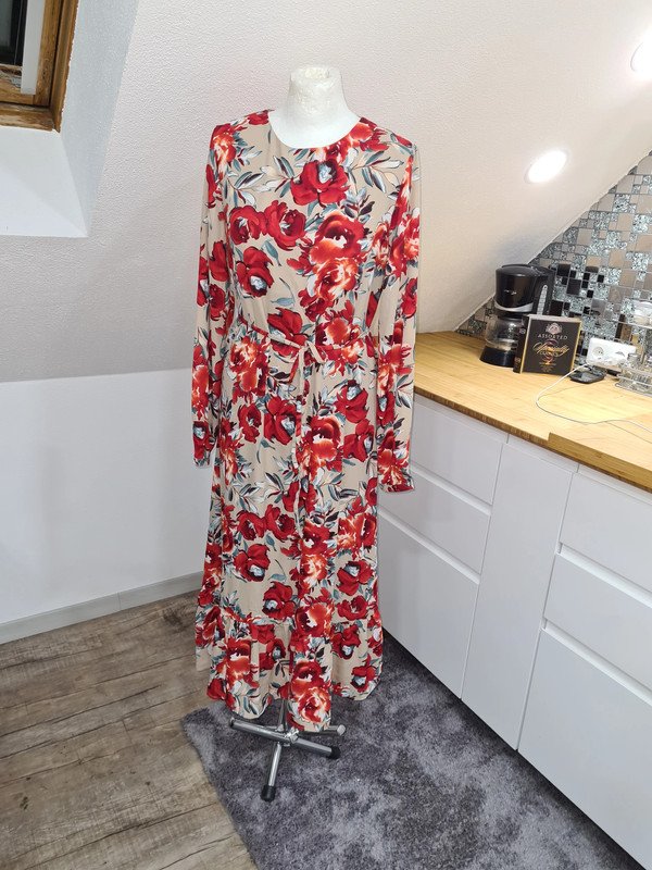  Midikleid Vila Gr. 38 €40 Langarm Kleid beige rot weiß grau 