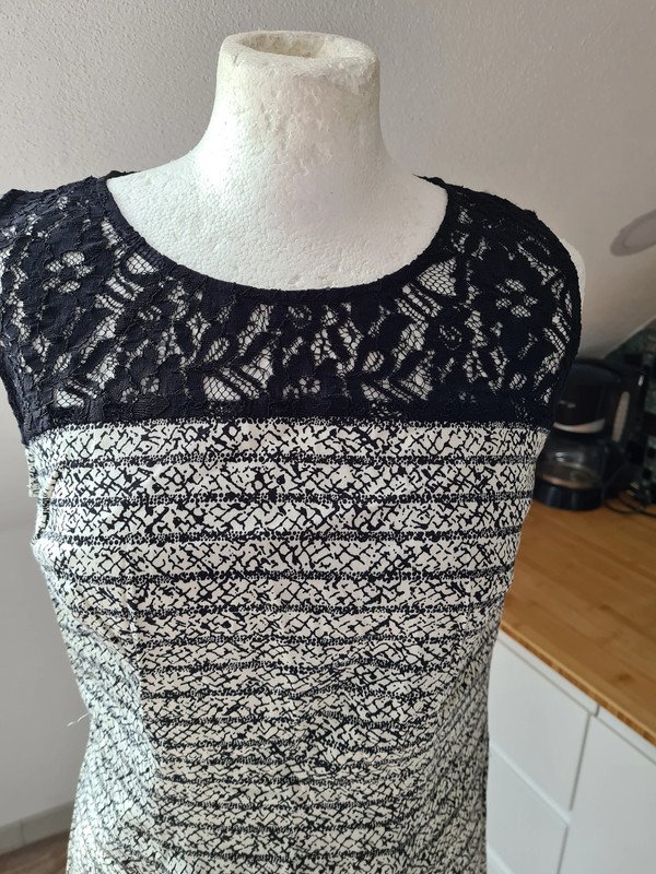 Sommerkleid Mandarin Gr. 38 schwarz/weiß