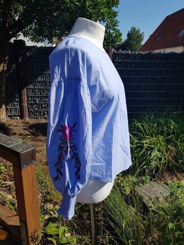 Bluse Langarm Strickerei Only Gr. 36 (S) hellblau € 40,- 100% Baumwolle