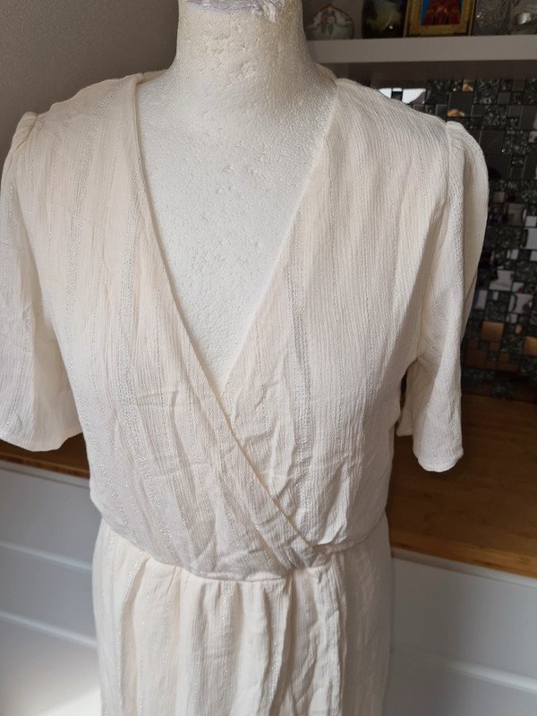 Sommerkleid Gr. 38 Vila creme/silber €50