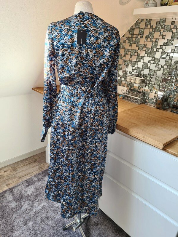 Midikleid Satin Vero Moda Langarm Gr. S Neu 50€ Kleid