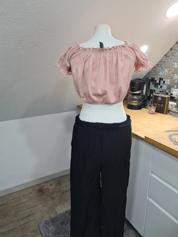 rose Rüschen Cropped Bluse Gr. M H&M