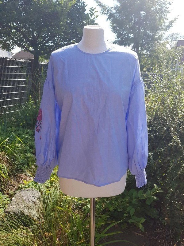 Bluse Langarm Strickerei Only Gr. 36 (S) hellblau € 40,- 100% Baumwolle