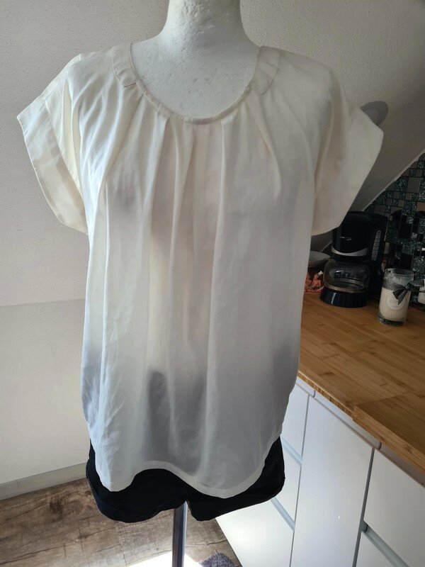 Kurzarm Bluse Vero Moda creme Gr. S sommerbluse A-Linie