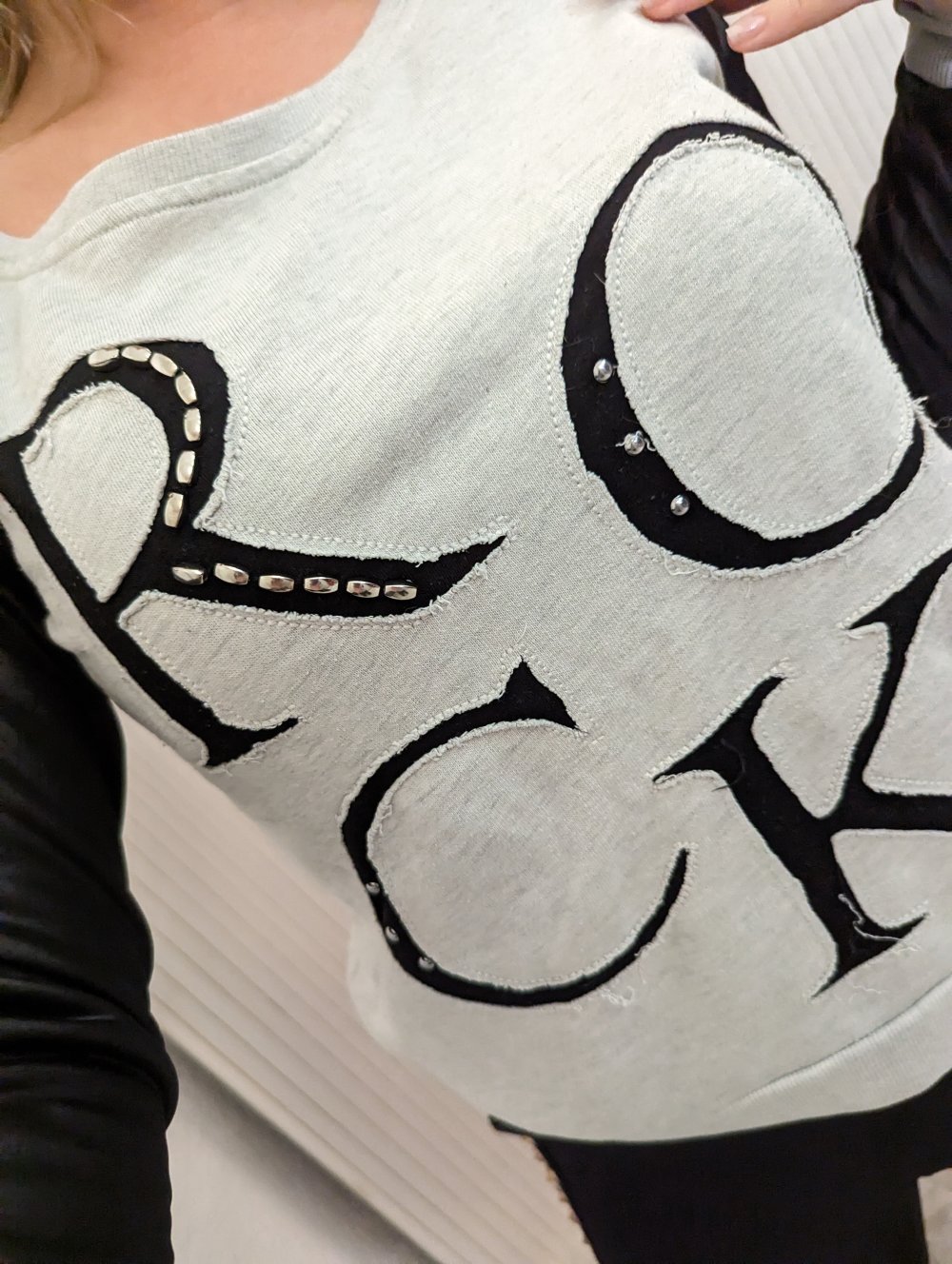 Pulli Pullover Oberteil top aufschrift schwarz weiß grau ROCK