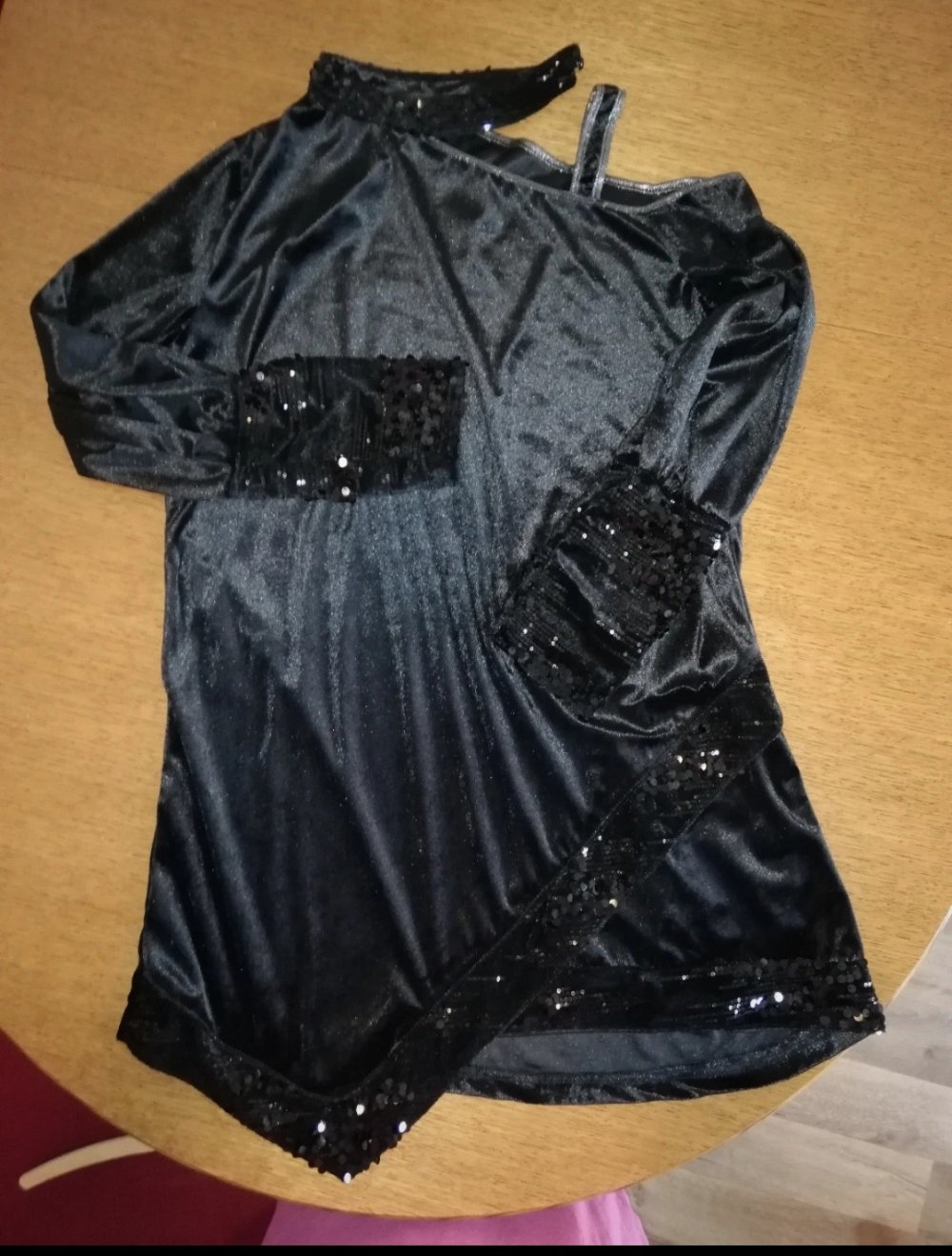 Neues samtkleid mit paietten gr 42