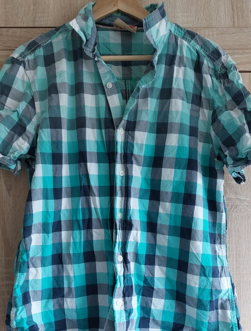 kariertes Kurzarmhemd