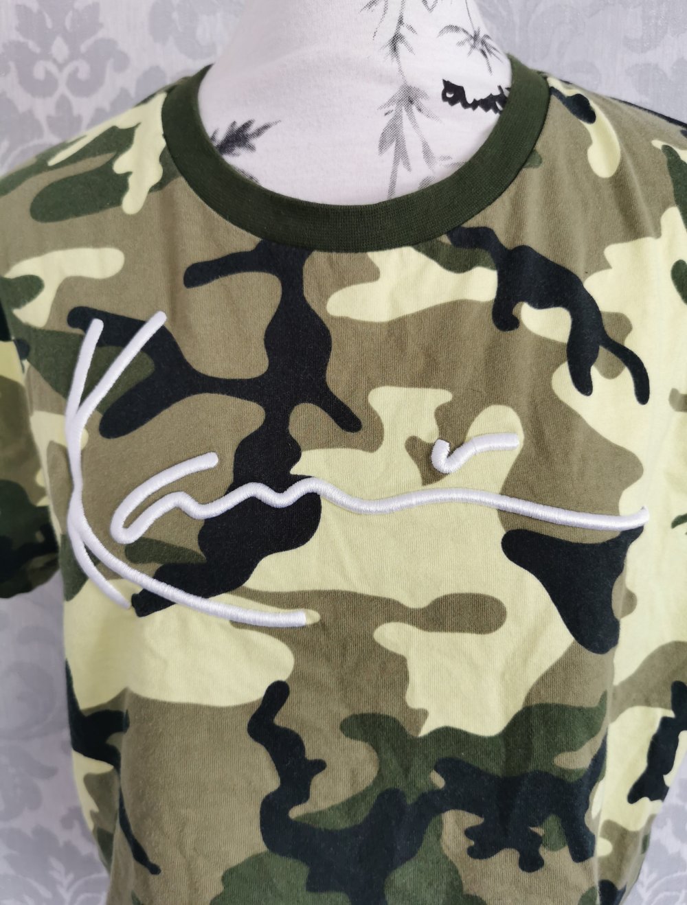 Karl Kani Cropped Tshirt Camouflage grün schwarz
