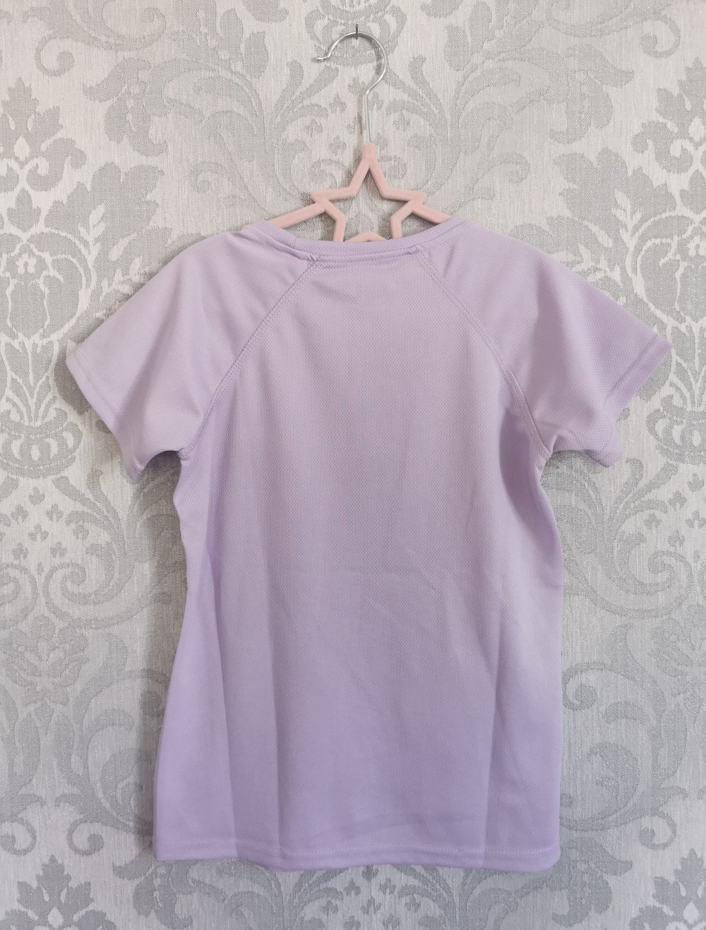 Sport Tshirt Gr. 134/140 in lila besonders atmungsaktiv Neu mit Etikett