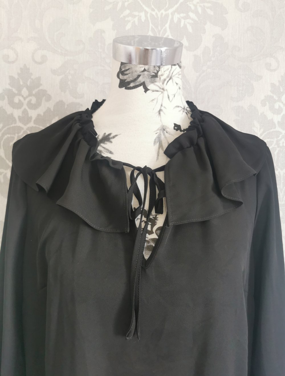 Primark Bluse Gr. 38 schwarz leicht durchsichtig vintagelook Volant Kragen