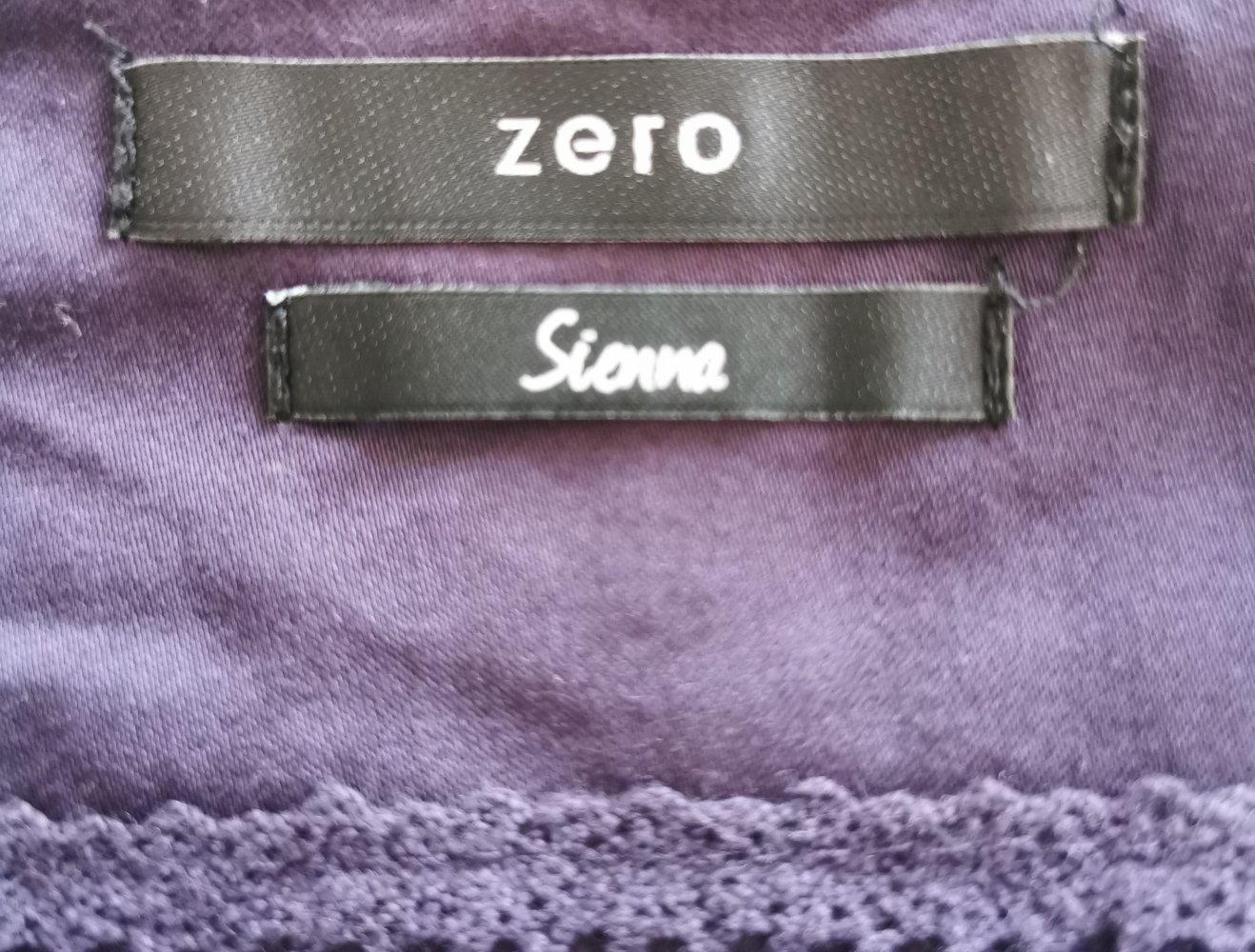 Zero Rock Gr. 44 in dunkellila Baumwolle stretchig Modell Sienna