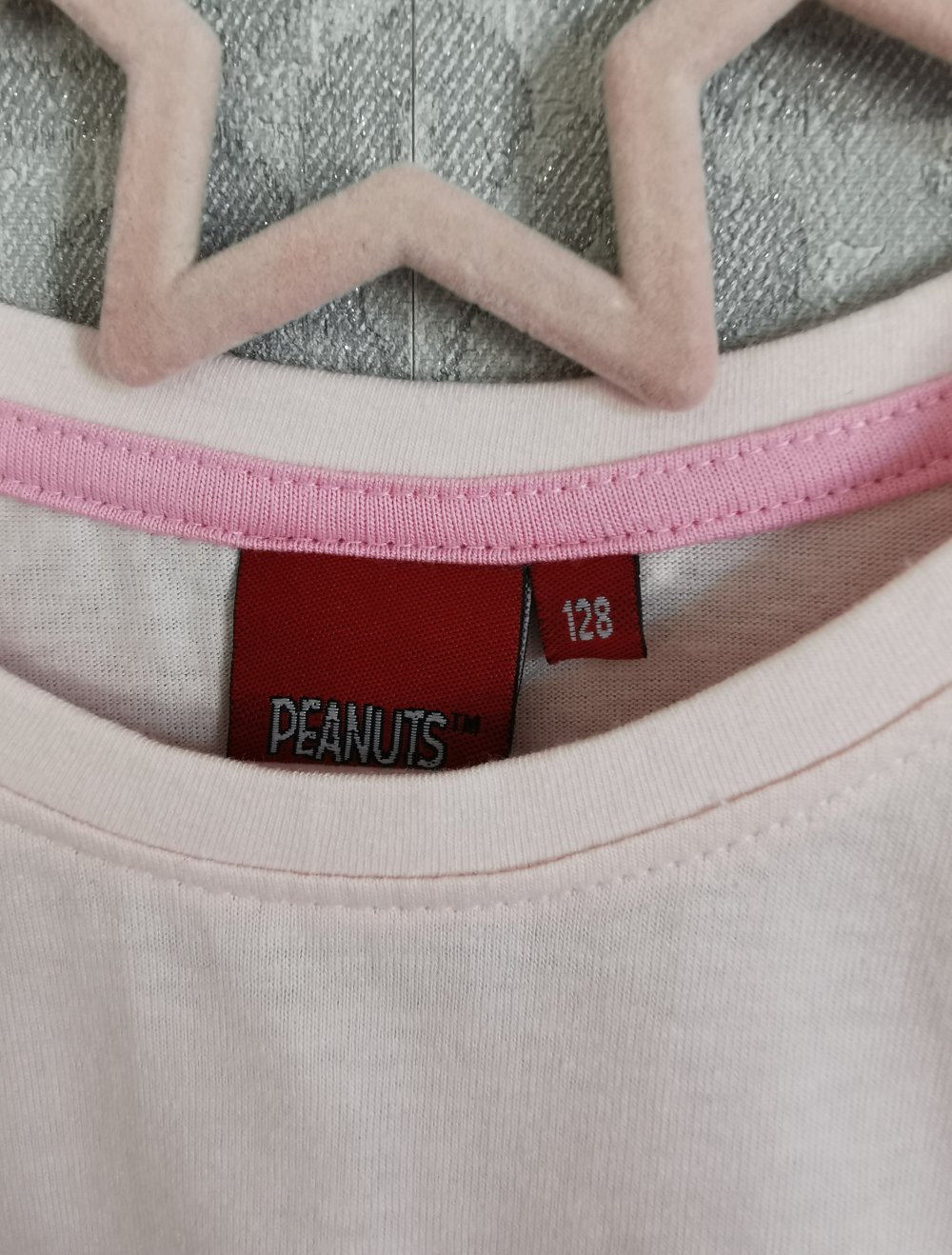 Peanuts Snoopy Langarmshirt Gr. 128 in rosa Wendepailletten Herz Neu mit Etikett