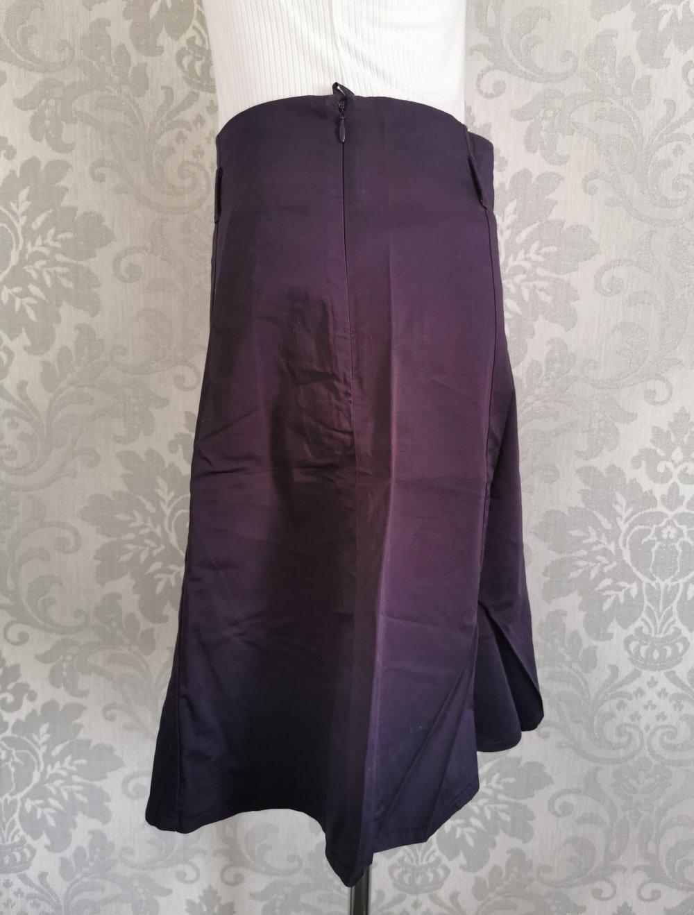 Zero Rock Gr. 44 in dunkellila Baumwolle stretchig Modell Sienna