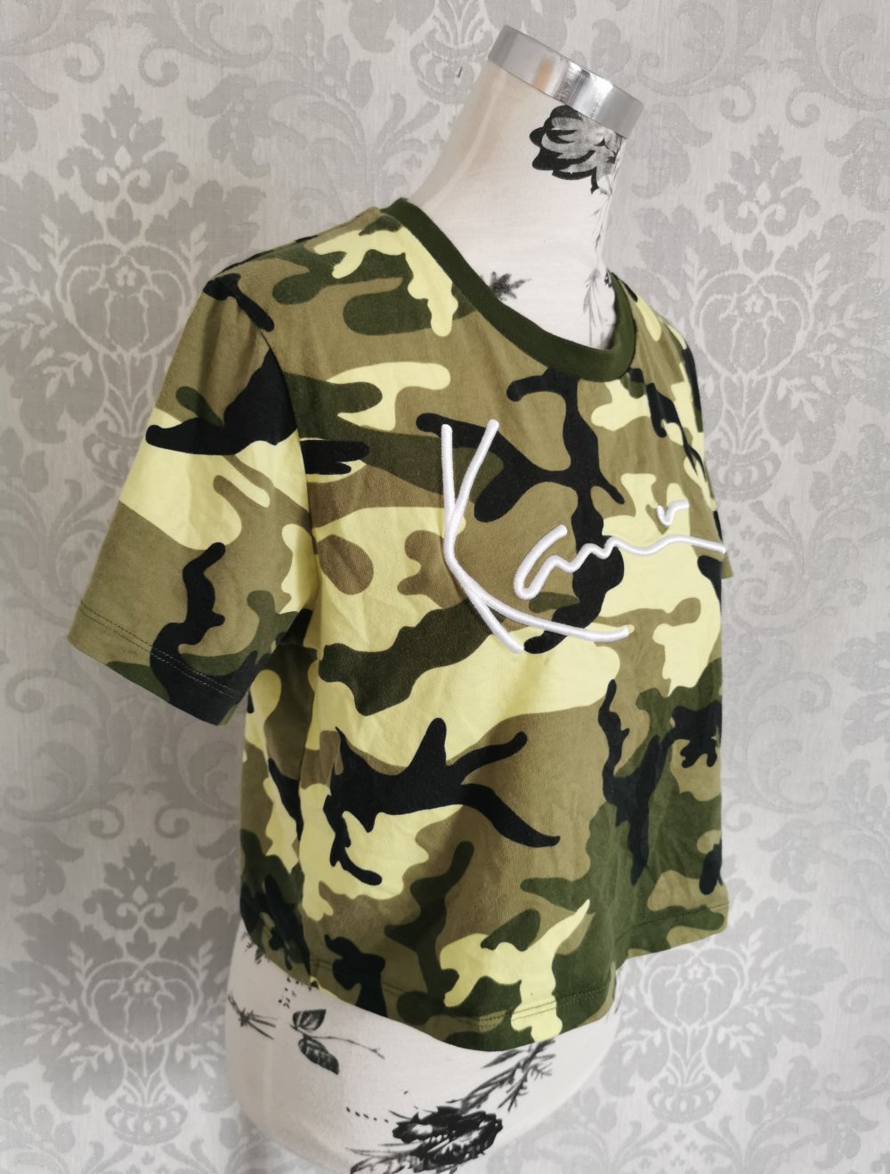 Karl Kani Cropped Tshirt Camouflage grün schwarz
