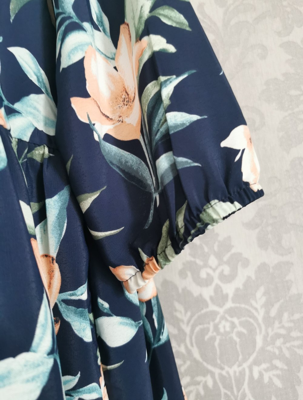 Janina Kleid Gr. 42 Blumenmuster Schlüsselloch Neu mit Etikett