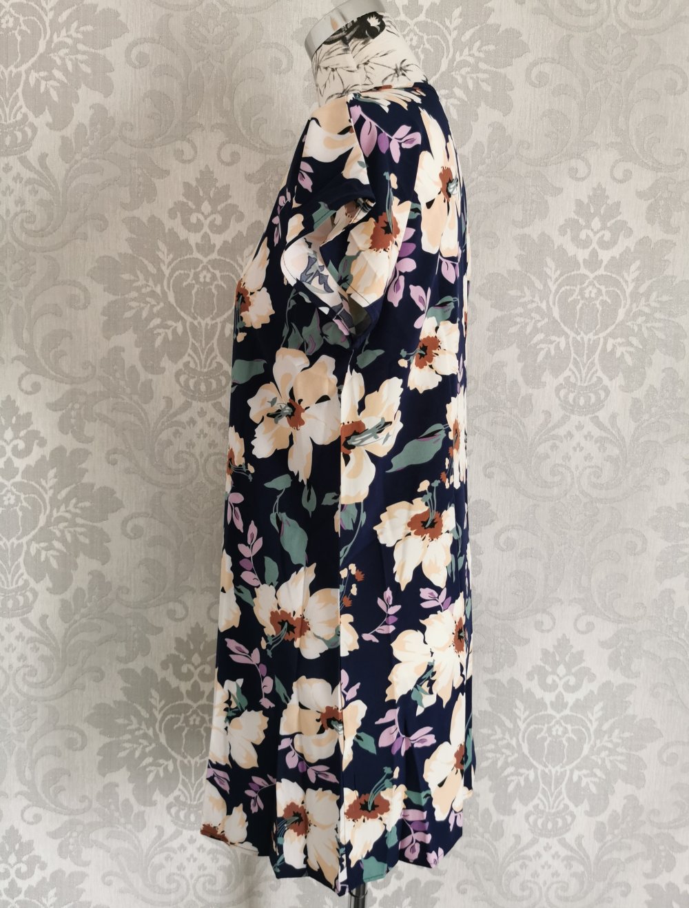 Shein Kleid Gr. S Blumenmuster marineblau lila Neu