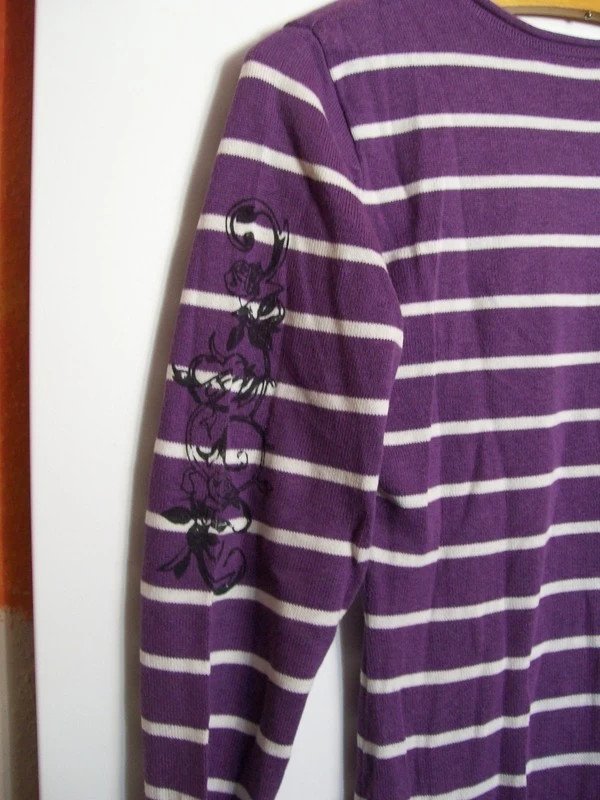 Lila Weiß gestreifter Pulli - Gr. 152/158 - CFL