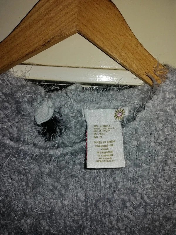 Grauer Pulli mit Motiv - Gr. 122