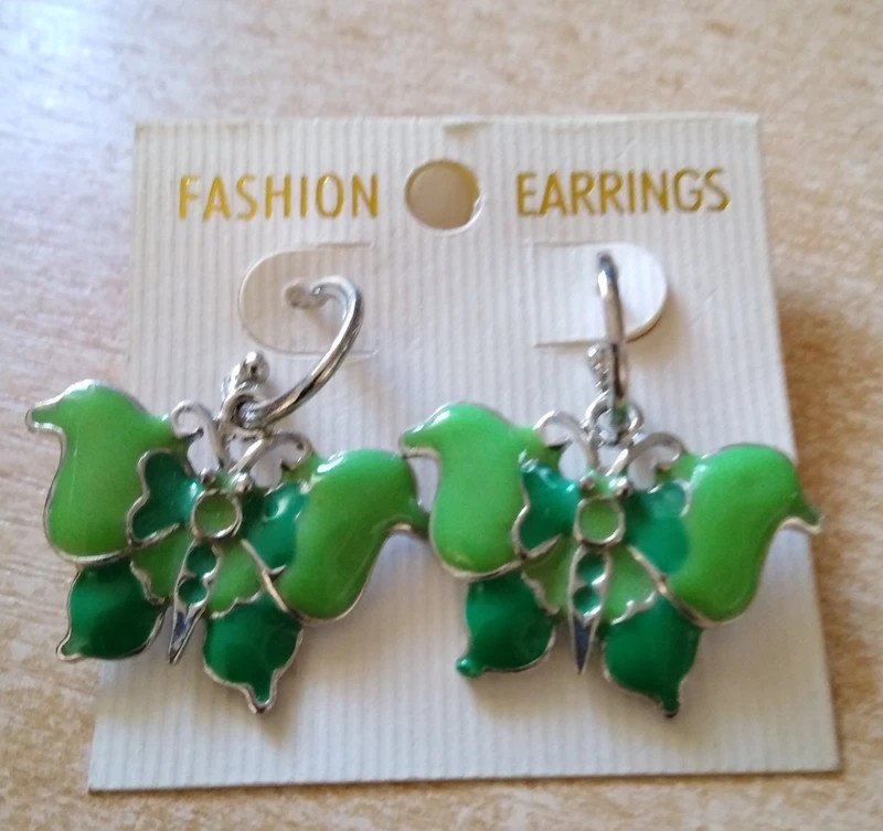 Grüne Ohrringe Stecker - Schmetterlinge - Modeschmuck - neu