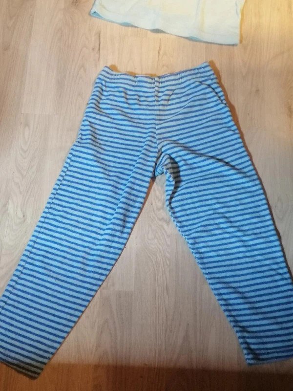 Blauer Schlafanzug gestreift - Zweiteiler - Gr. 116