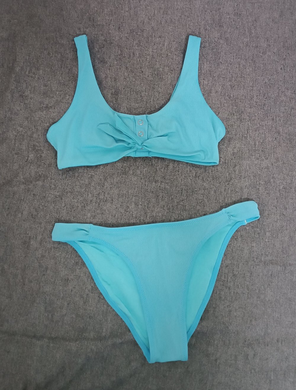 Blauer Bikini
