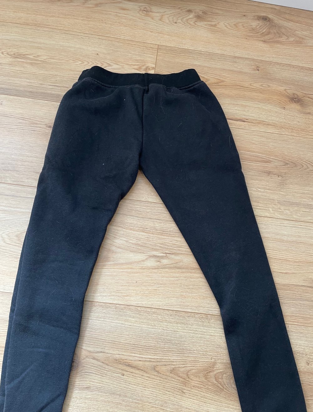 isolierte Jogginghose