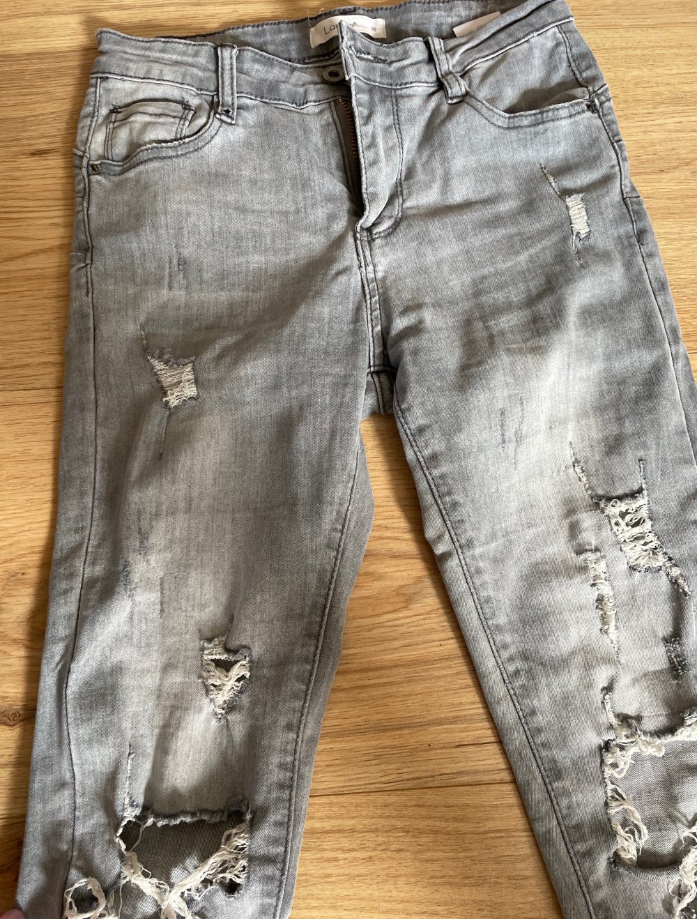 jeans mit löchern