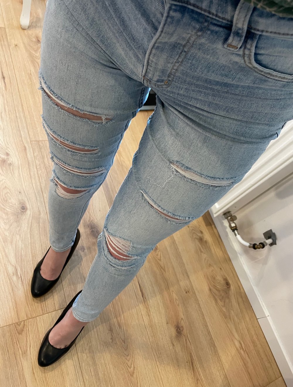 Jeans mit Löchern
