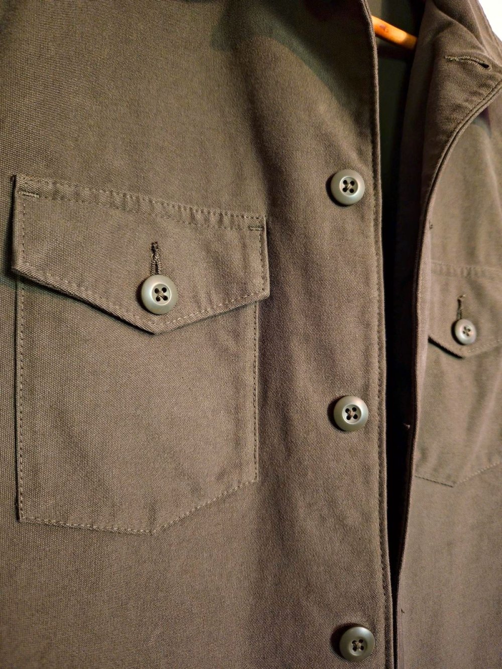 Uniqlo - Jersey Hemdjacke - Olive - XS