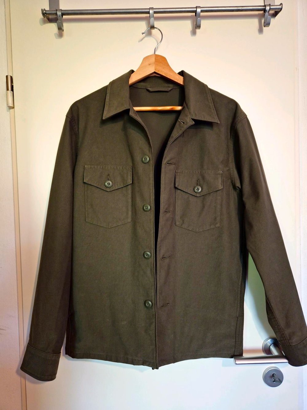 Uniqlo - Jersey Hemdjacke - Olive - XS