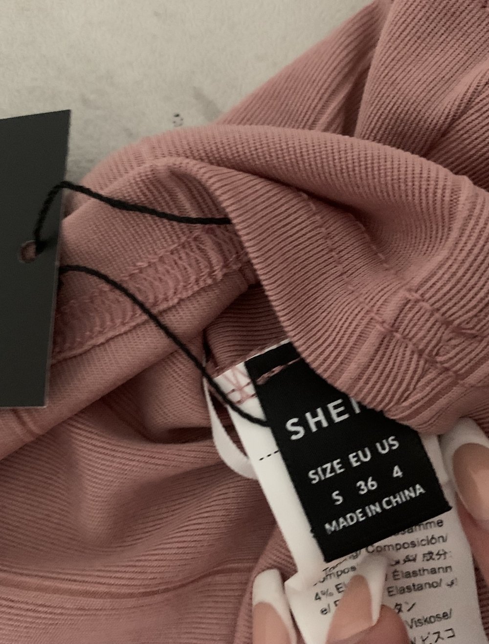 rosaner 2 Teiler mit Etikett