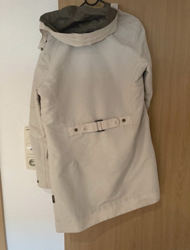 schöner Frühlingsmantel