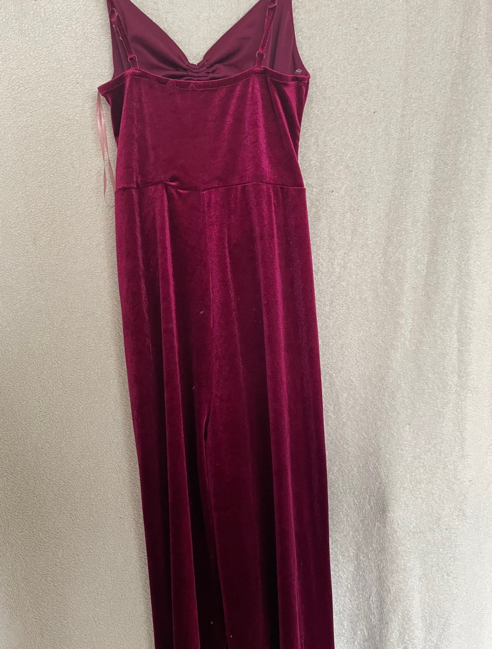 Bordeaux Roter Einteiler