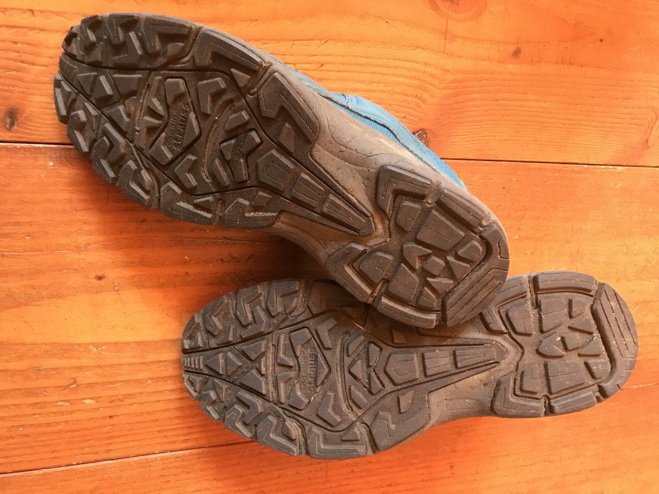 E.S. Outdoor Schuhe mit Drehspann-Verschluss