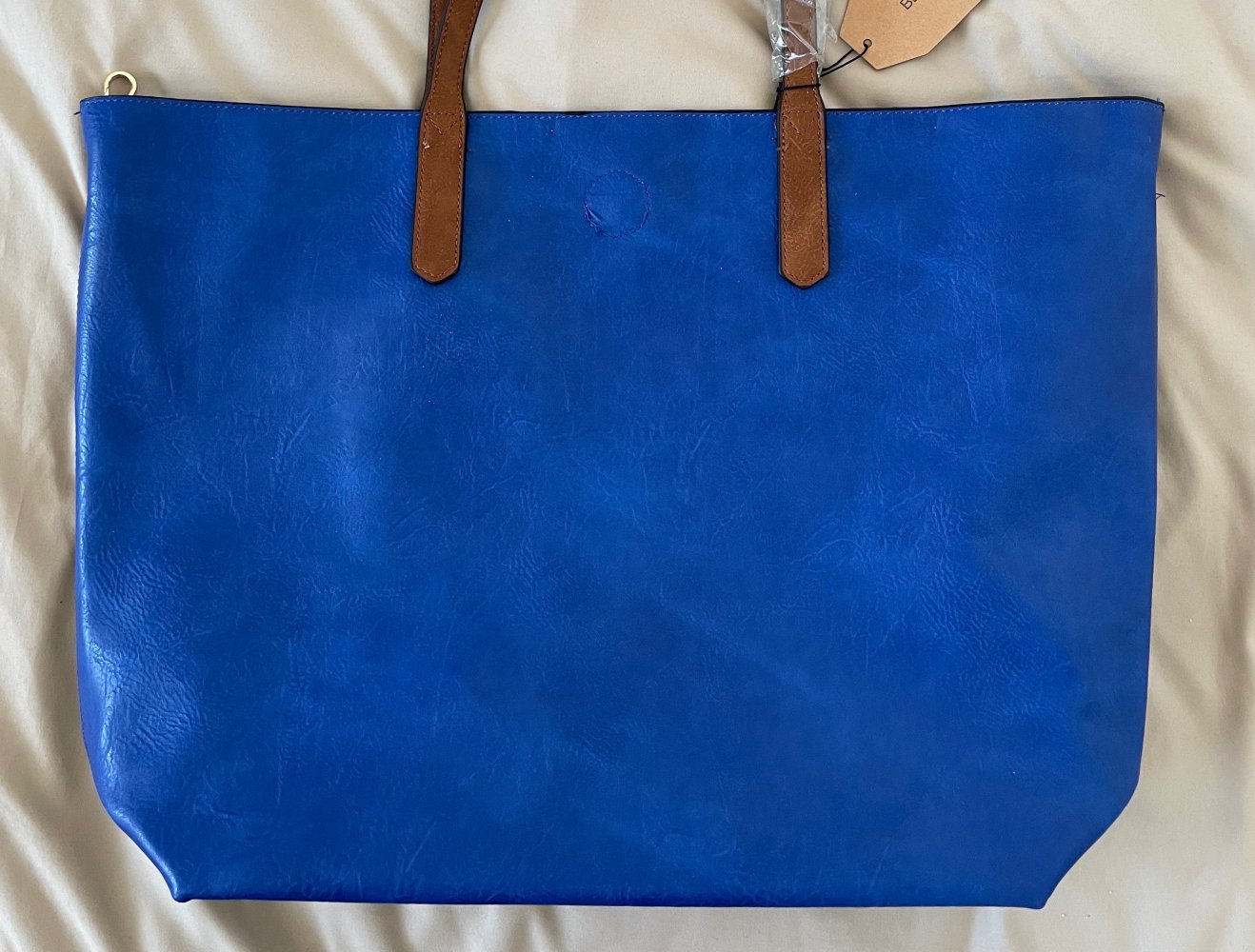 Blaue große Handtasche