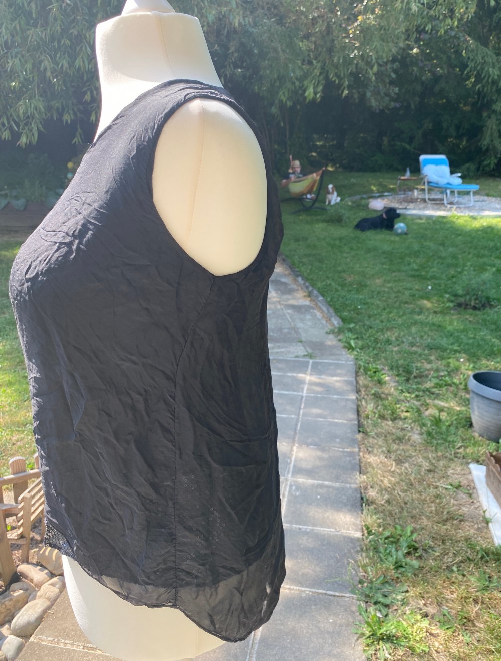 Vokuhila- Oberteil mit Pailetten und Chiffon, 40