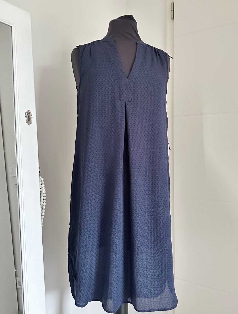 kleid neu mit Etikett