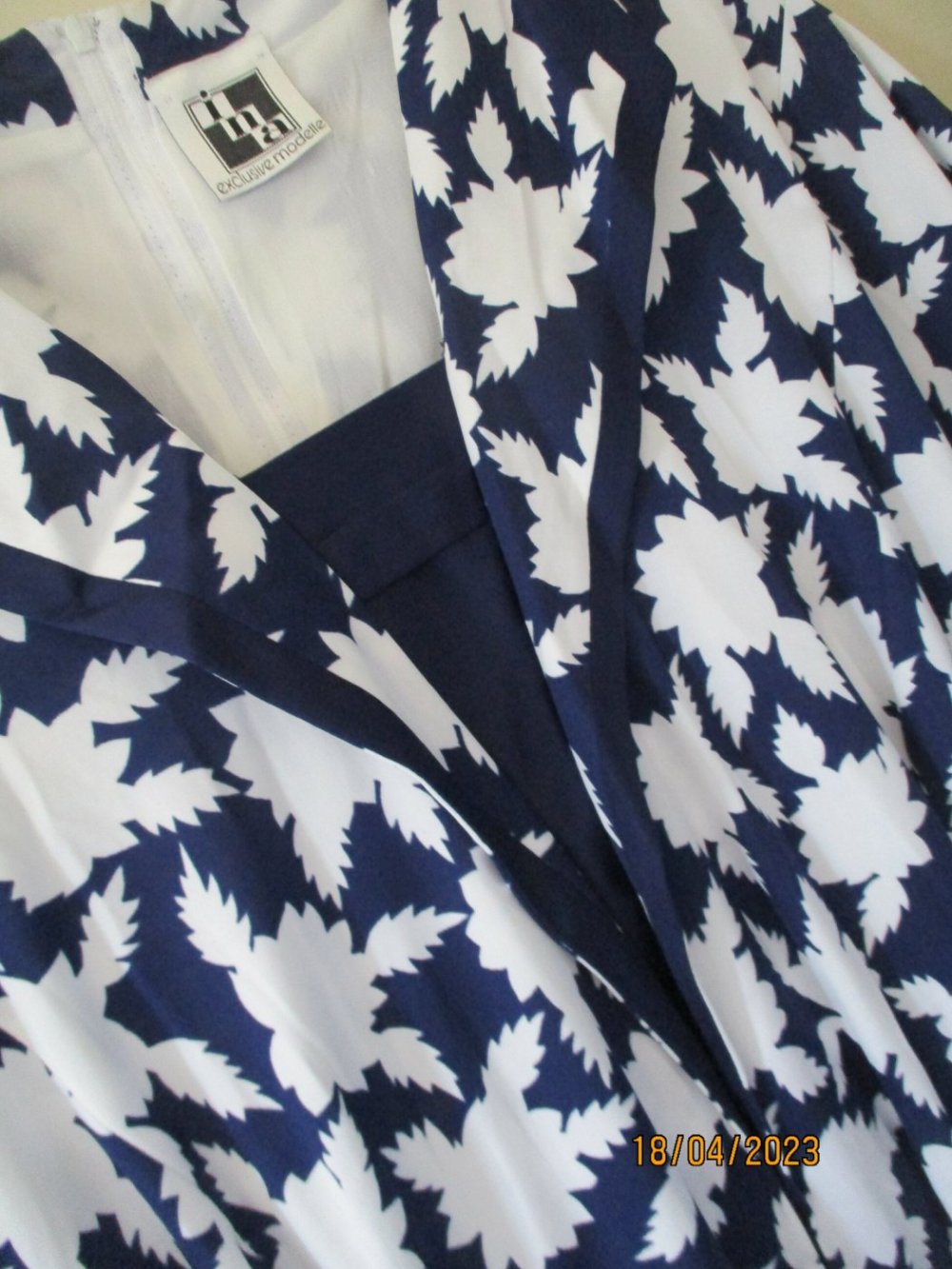 blau/ weißes Vintage-Kleid mit passendem Jäckchen