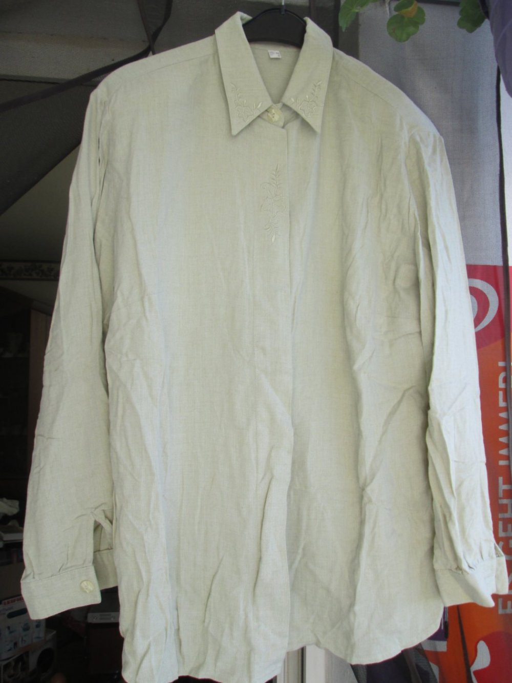 grüne Langarm-Bluse