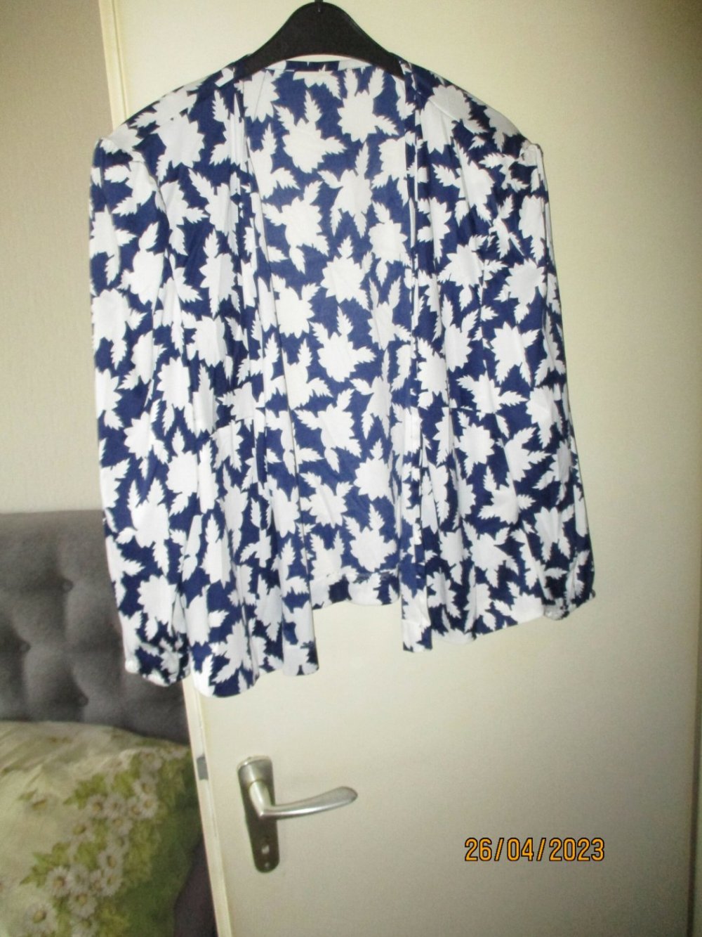 blau/ weißes Vintage-Kleid mit passendem Jäckchen