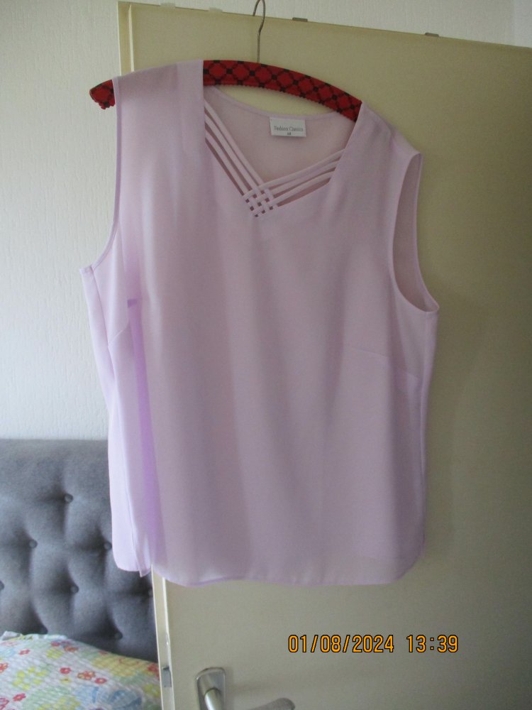 Top flieder Größe 48