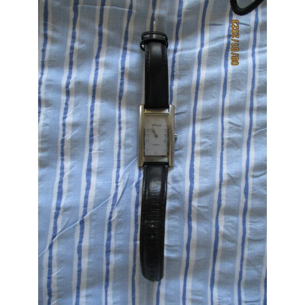 Armbanduhr von Mitron