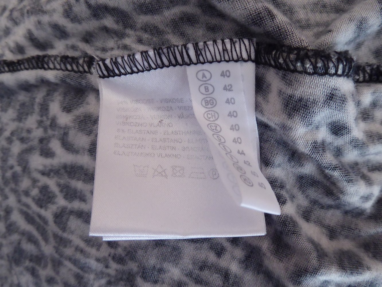 Damen Kleid Gr. 40 M (ev. 38 S) grau Leo Look Animal Jerseykleid Coctailkleid