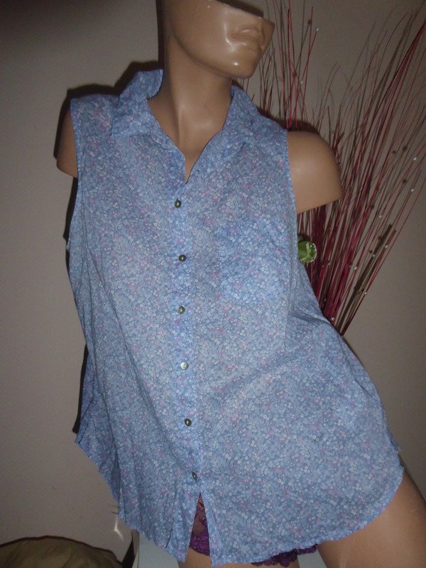 Damen Bluse Sommerbluse M 38 40 blau blumig kurzarm Viskose hauchzart Baumwolle