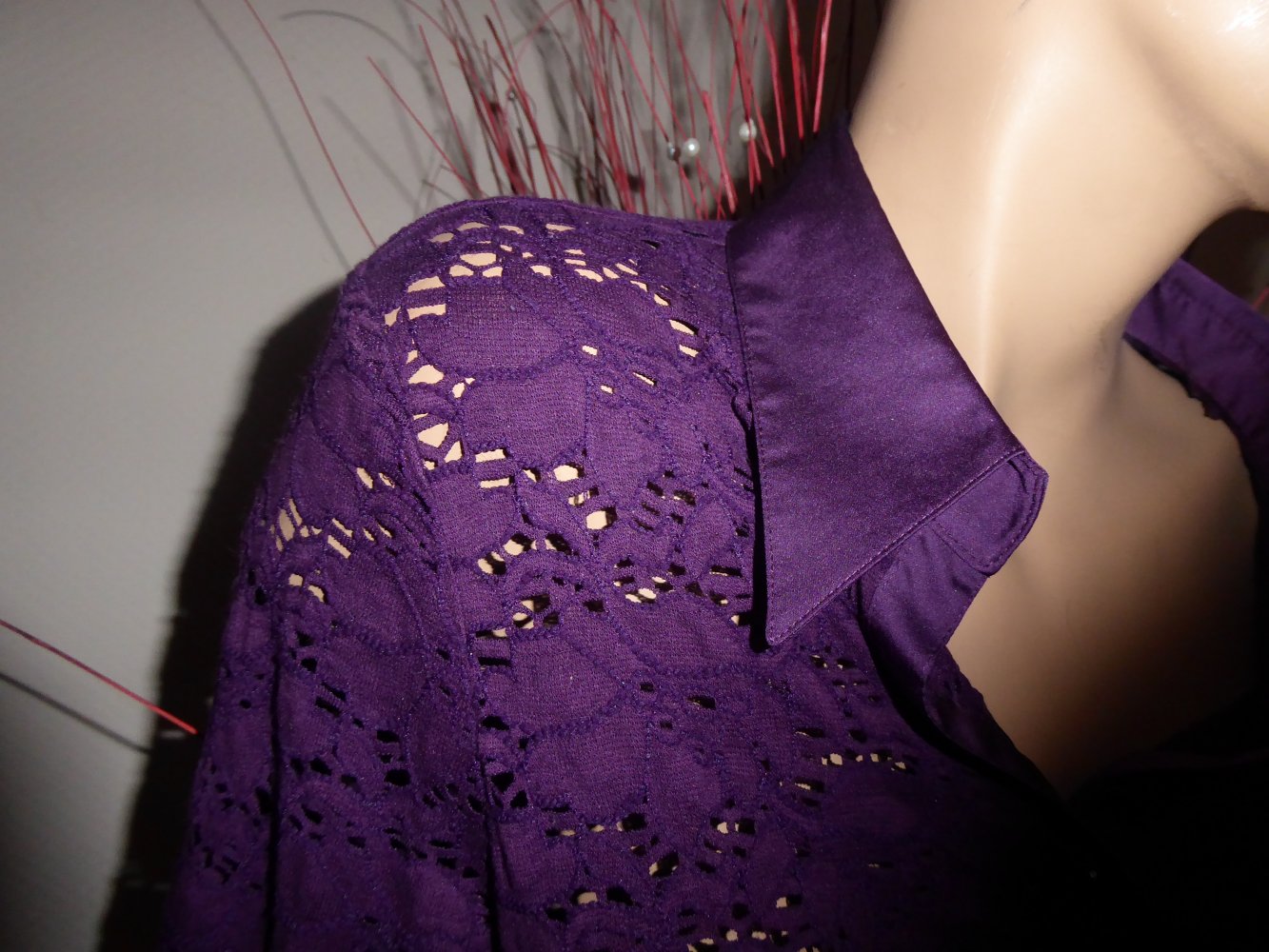 Damen Bluse NEU Gr. 42 (44) lila Spitze sixth sense