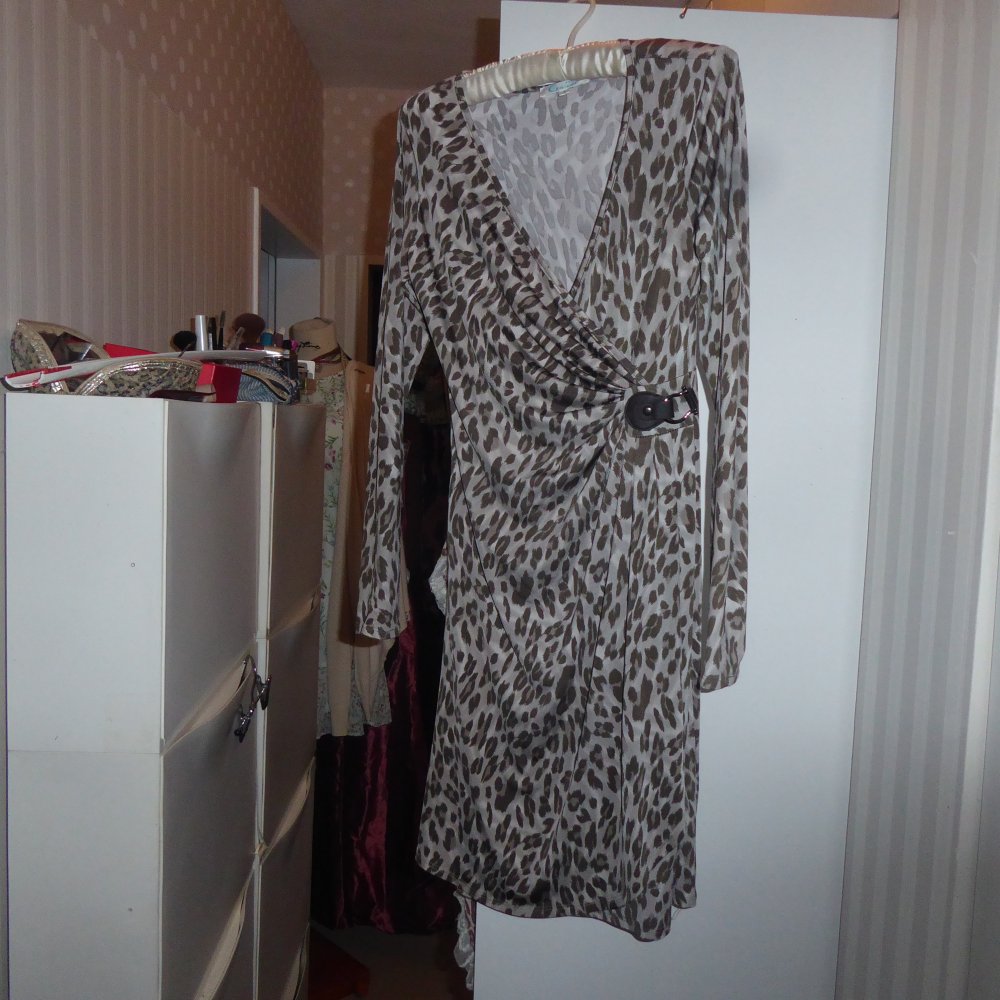 Kleid 38 S 40 M oliv Sommerkleid Coctailkleid Gozzi Paris Jerseykleid Shirtkleid