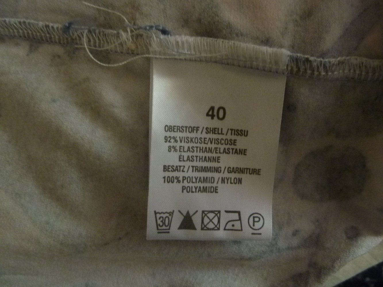 Damen Bluse 40 bis 42 M L neuwertig Wickelbluse Public Viskose langarm