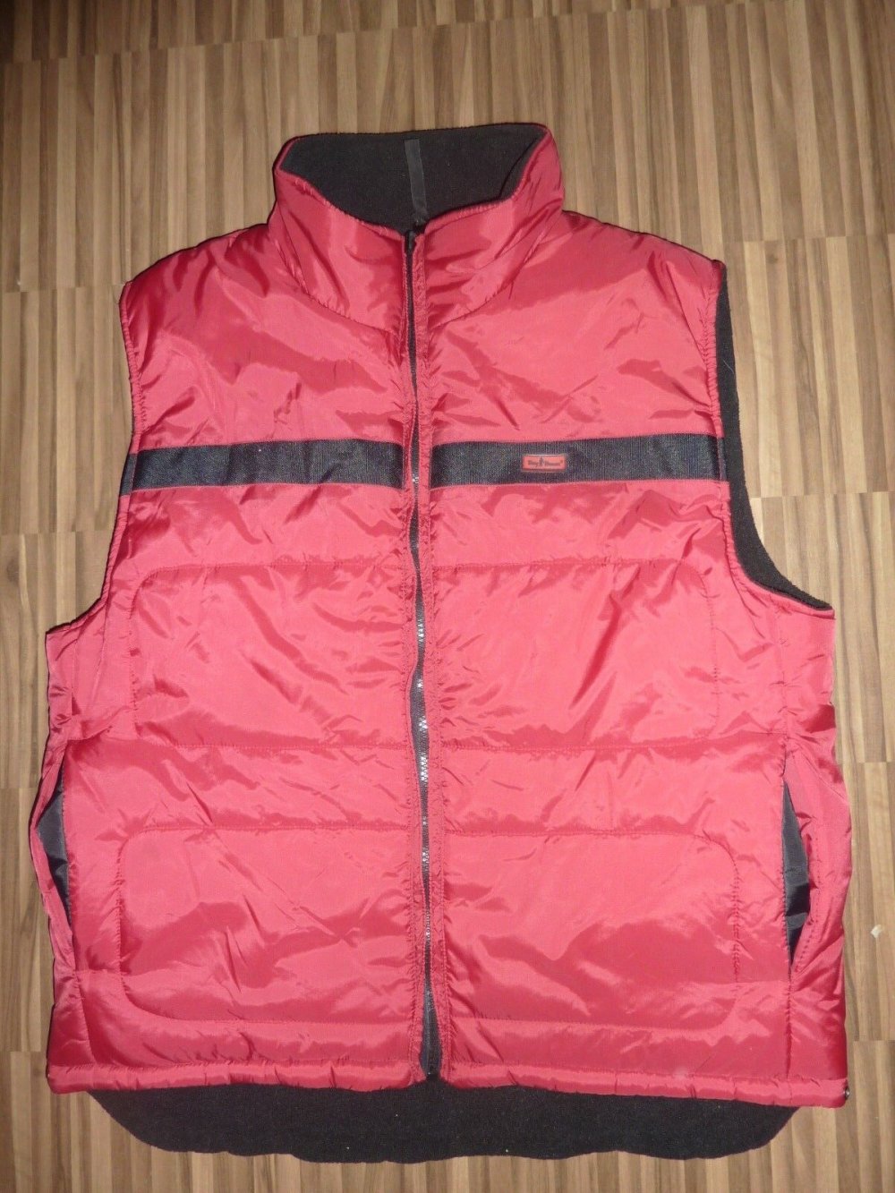 Jungen Herren WEste Winterweste Wendeweste schwarz rot S 164 166 168 Steppweste