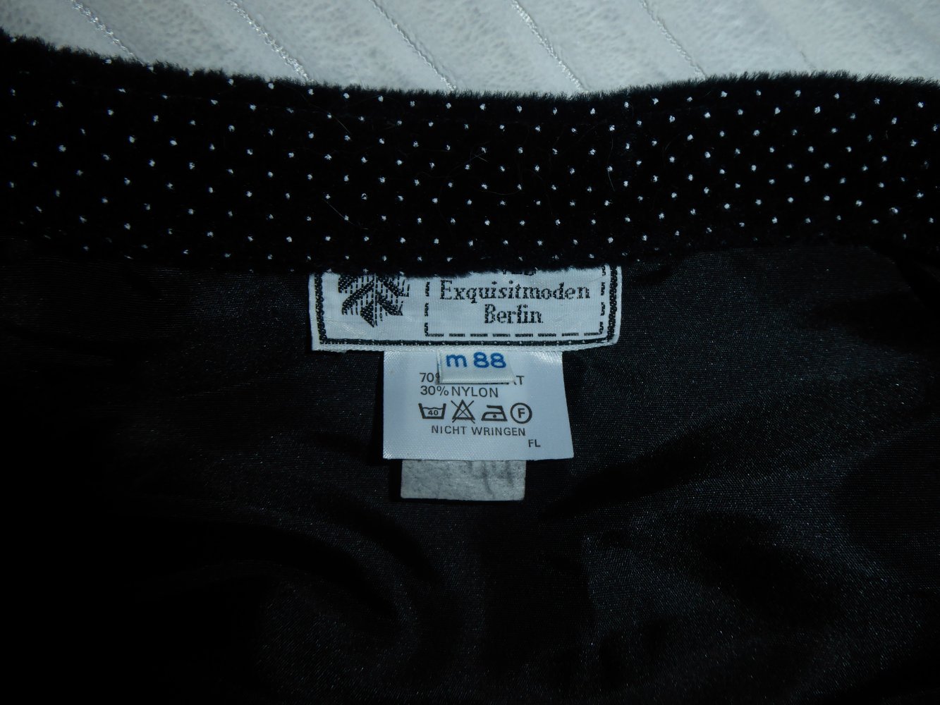 Damen Rock Samtrock Samt schwarz 38 S 40 M Midirock Dots wie neu mit Baumwolle