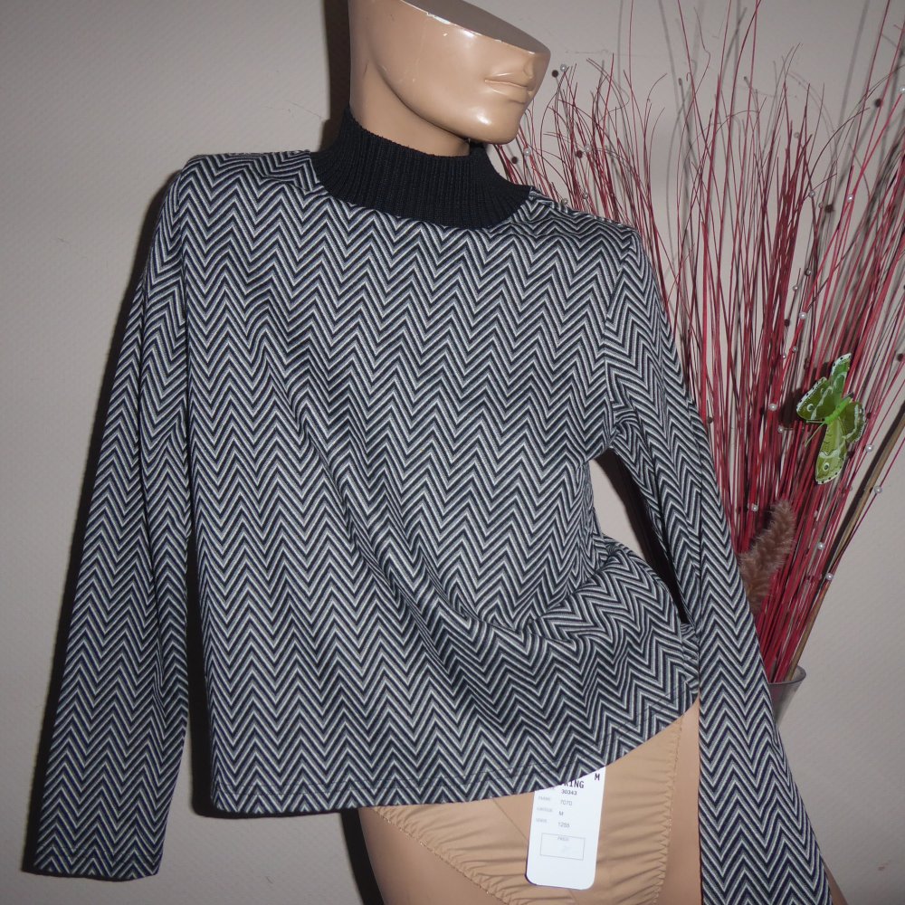 2 Teile Jacke Sweatjacke Cardigan S 36 evtl 38 Pullover Pulli schwarz grau KEINE Strickjacke Sweatjacke